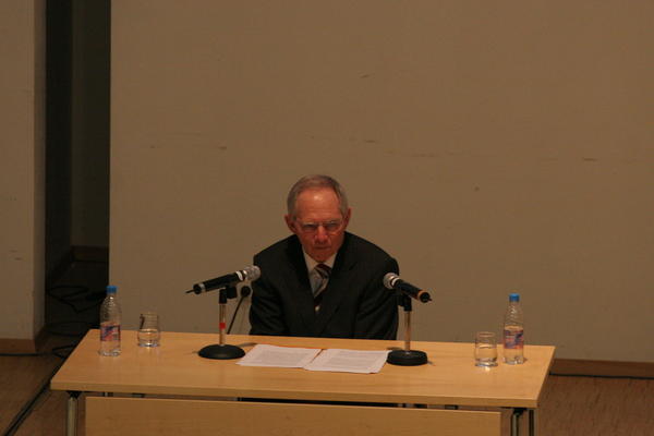 karlsruhe 60 jahre grundgesetz 102